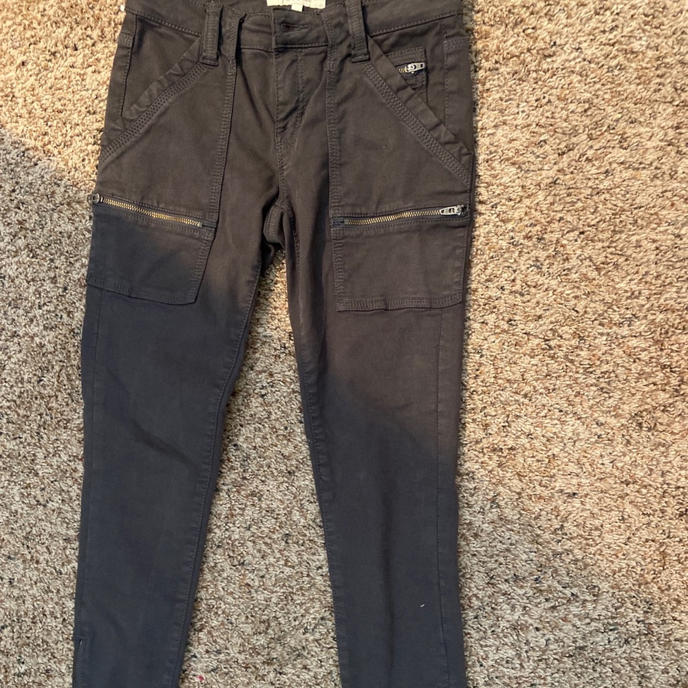 Josie Jean/pant with gold zippers and pockets